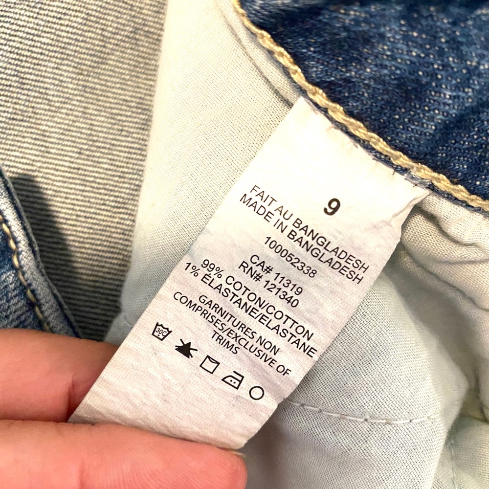 GARAGE 09 High Waisted Cropped Distressed Jeans - Picture 10 of 10
